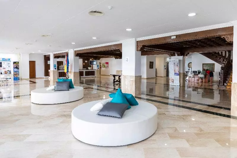 Complejo Blue Sea Puerto Resort Compuesto Por Hotel Canarife y Bonanza Palace