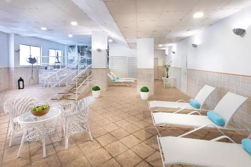 Complejo Blue Sea Puerto Resort Compuesto Por Hotel Canarife y Bonanza Palace