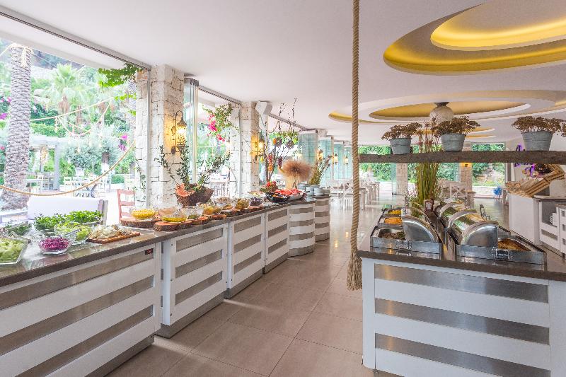 Flamingo Hotel & Spa   Pet Friendly