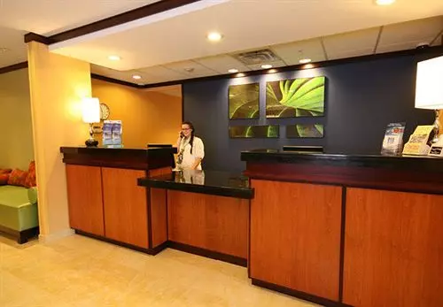 هتل Fairfield Inn & Suites White River Junction