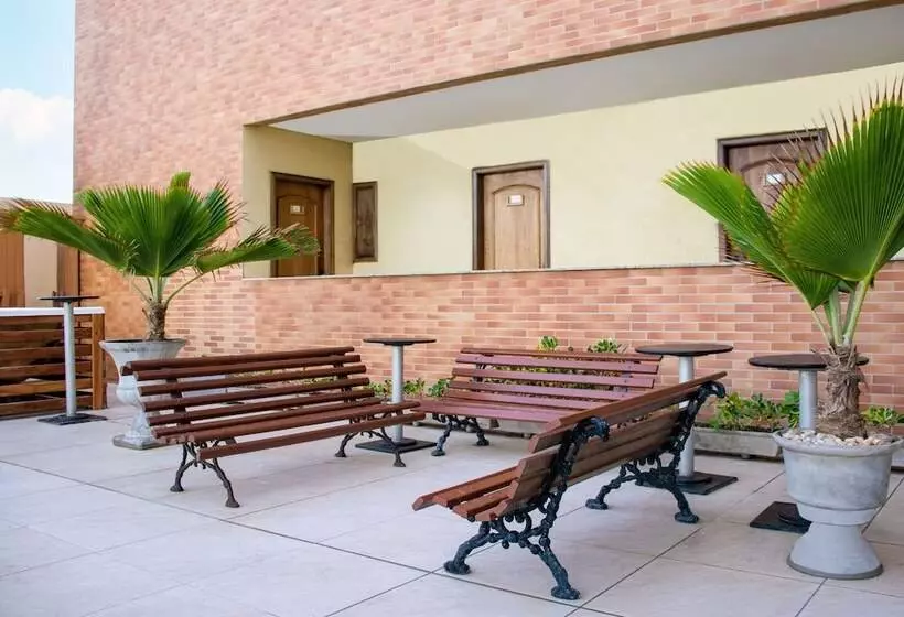 فندق Golden Beach