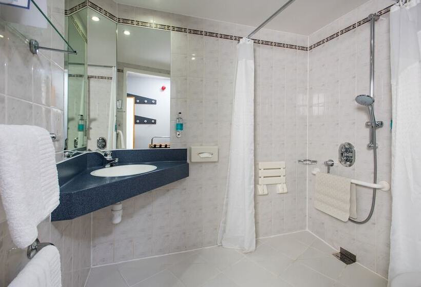 Hotel Holiday Inn Express Gloucester   South, An Ihg