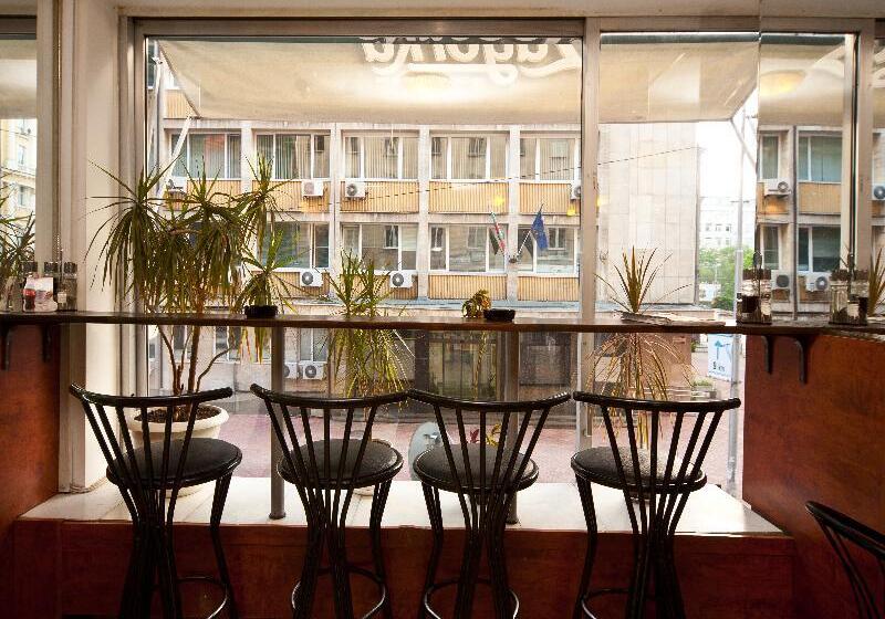 Отель Slavyanska Beseda