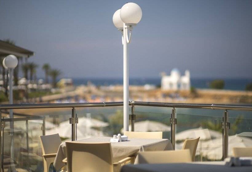 Myroandrou Beach Hotel Apartments