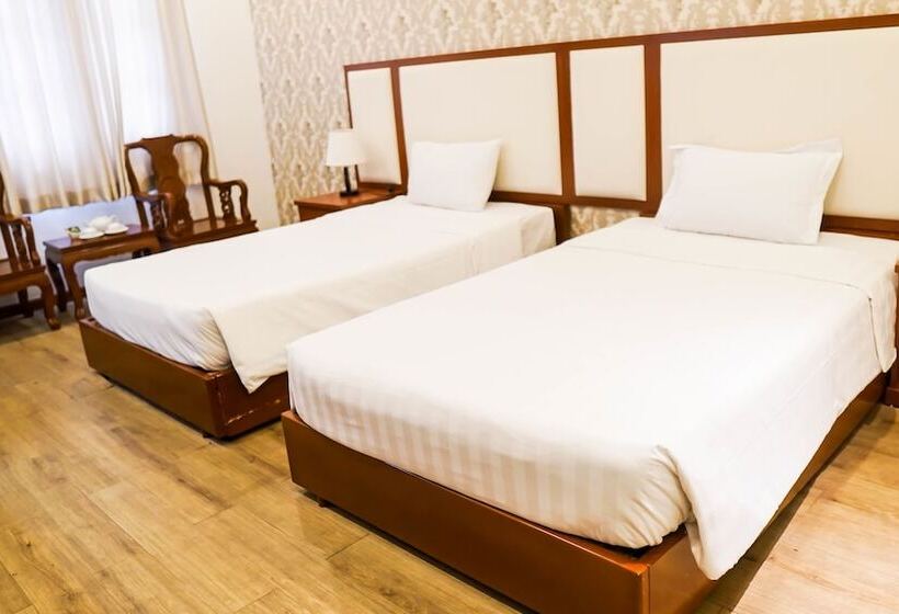 7s Hotel An Phú Central