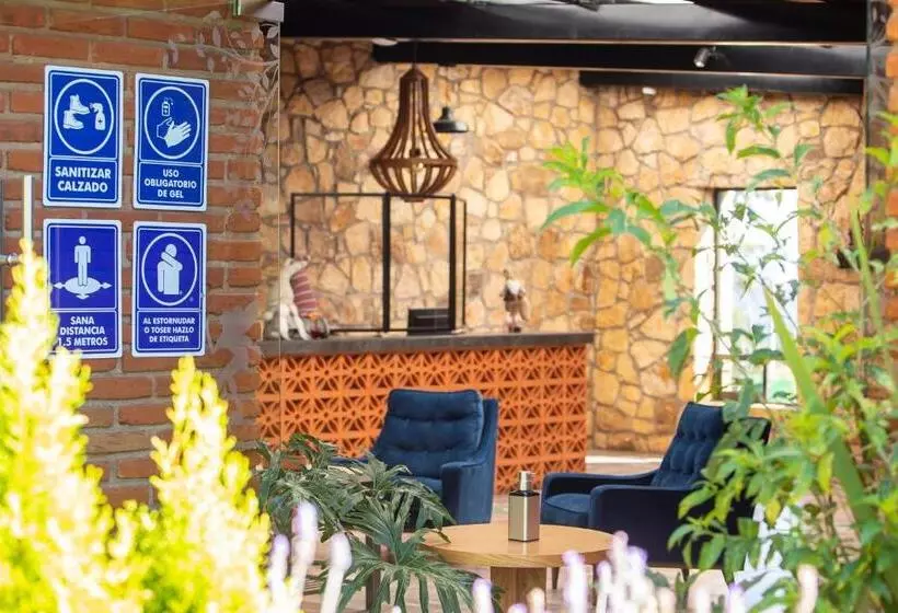 Hotelli & Glamping Huasca Sierra Verde