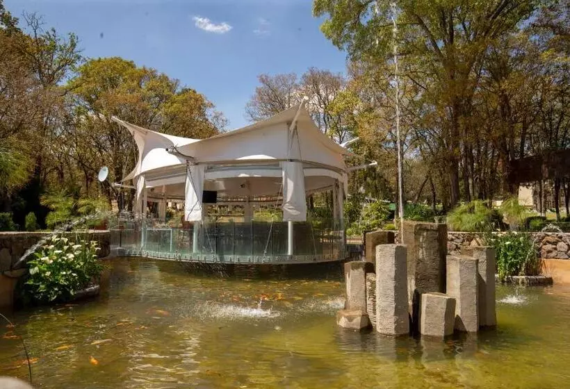 Hotelli & Glamping Huasca Sierra Verde