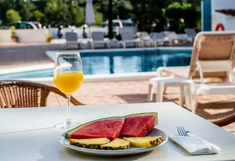 Majatalo Hostal Es Pi   Emar Hotels