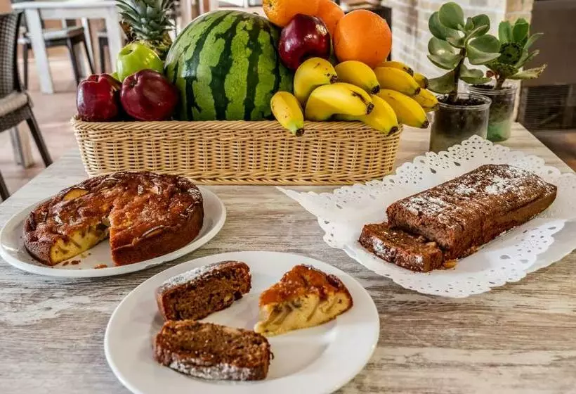 Majatalo Hostal Es Pi   Emar Hotels