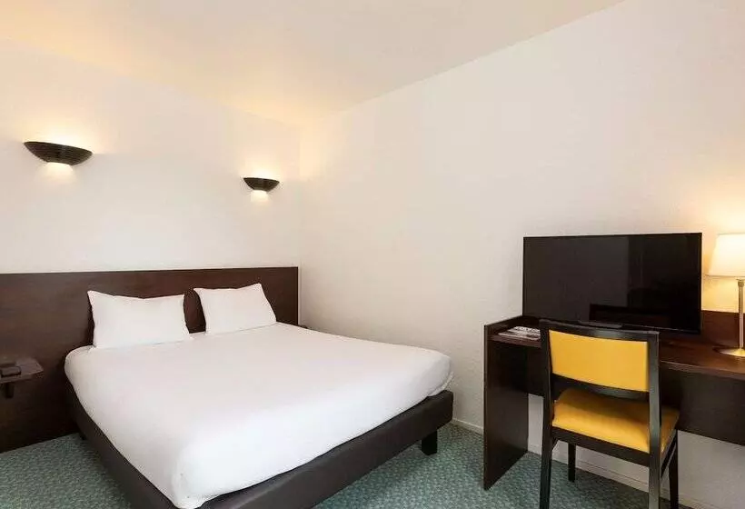 Aparthotel Adagio Access La Défense   Léonard De Vinci