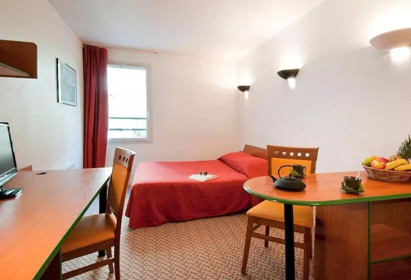 Aparthotel Adagio Access La Défense   Léonard De Vinci