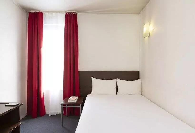 Aparthotel Adagio Access La Défense   Léonard De Vinci