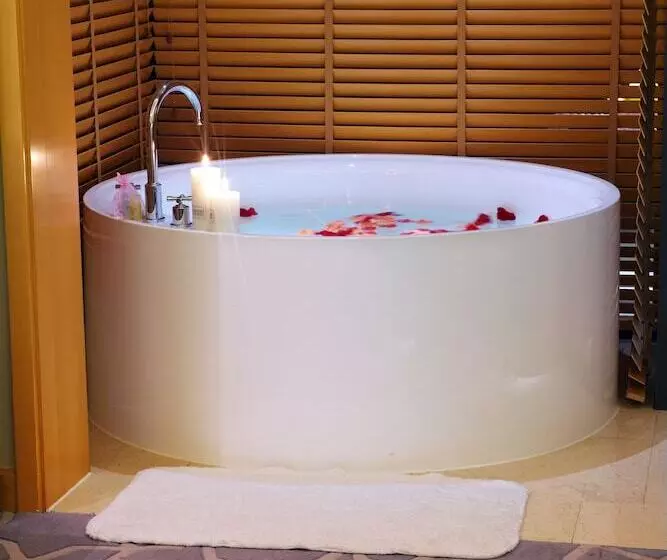 Отель Cixi Hangzhou Bay