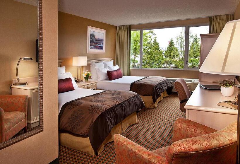 هتل Coast Gateway