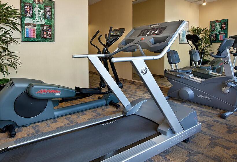 هتل Coast Gateway