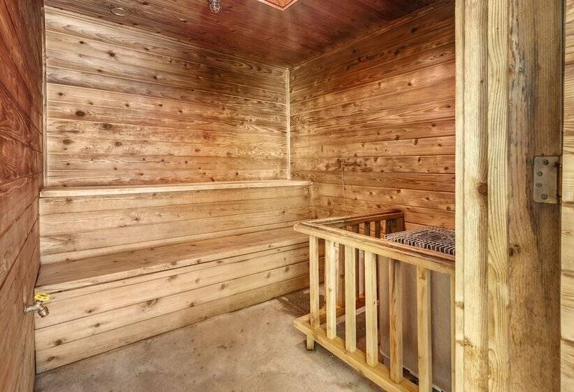 בית מלון כפרי Comfort Suites