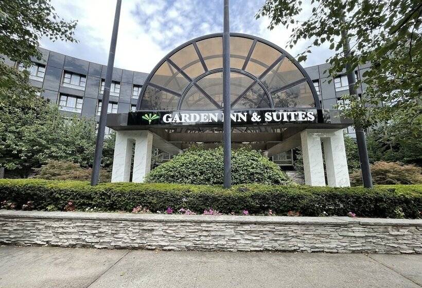 Hotel Garden Inn & Suites