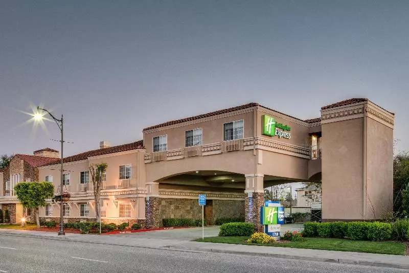酒店 Holiday Inn Express & Suites Santa Clara, An Ihg