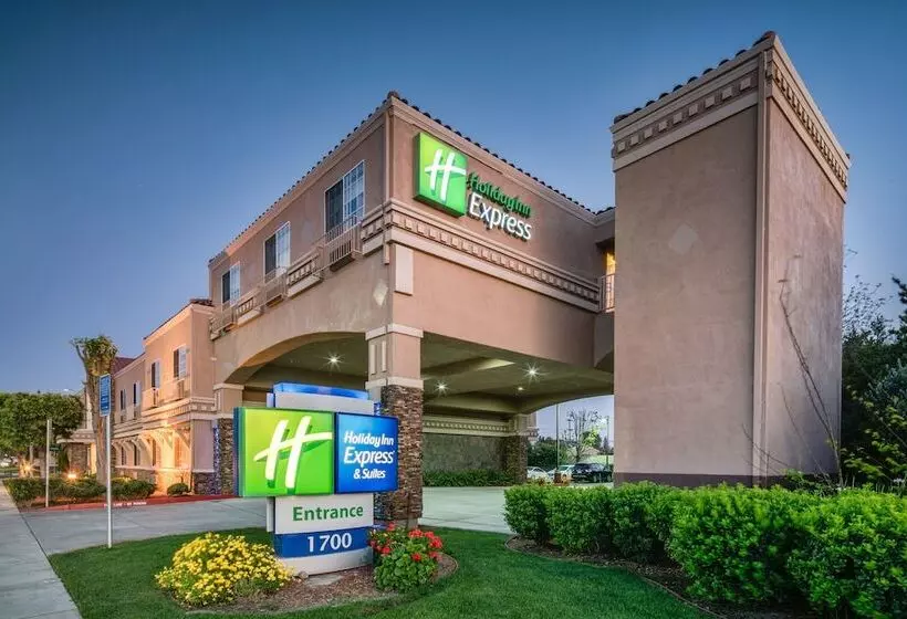 酒店 Holiday Inn Express & Suites Santa Clara, An Ihg