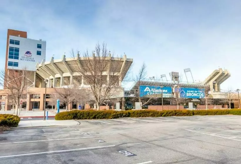 Отель Holiday Inn Express Boise Downtown, An Ihg