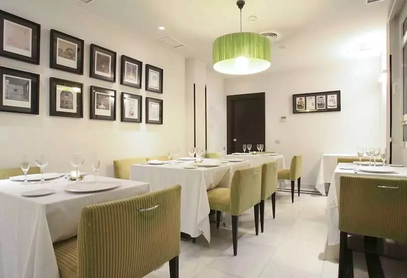 هتل Meninas  Boutique Opera