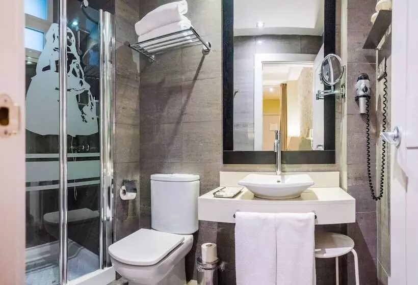 هتل Meninas  Boutique Opera