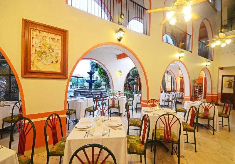 هتل Mision Jalpan