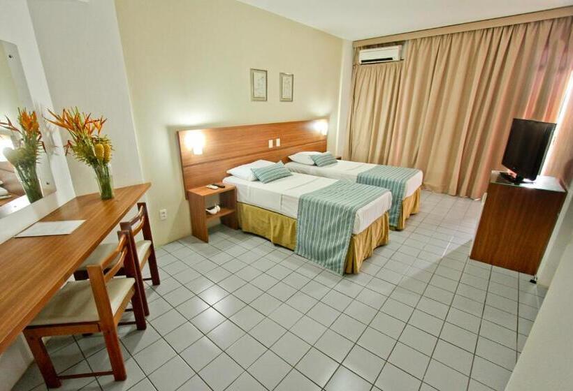 هتل Petrolina Palace