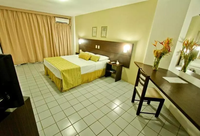 ホテル Petrolina Palace