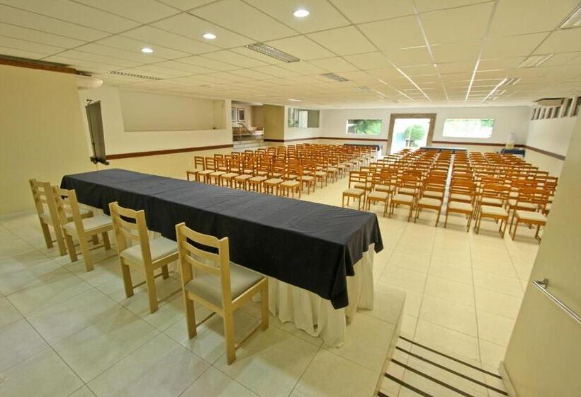 هتل Petrolina Palace