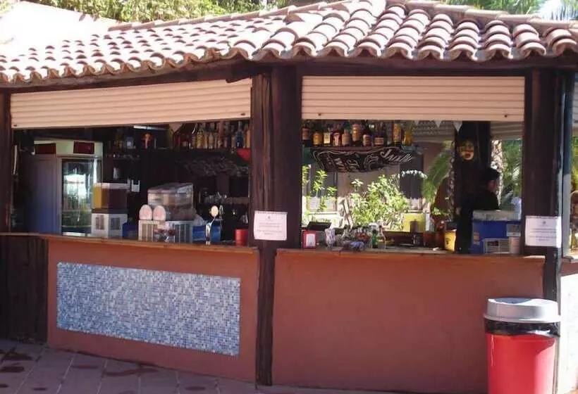 호텔 Villaggio Calaghena