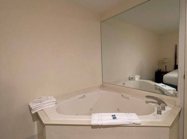 فندق Voyager Inn