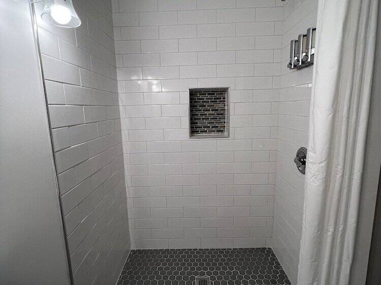 فندق Voyager Inn