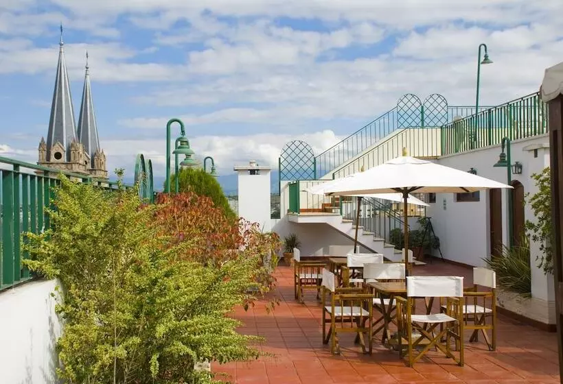 Provincial Plaza Hotel