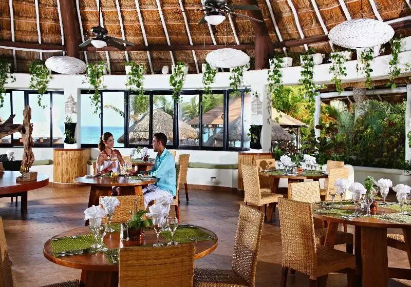 Sandos Caracol Eco Resort  All Inclusive