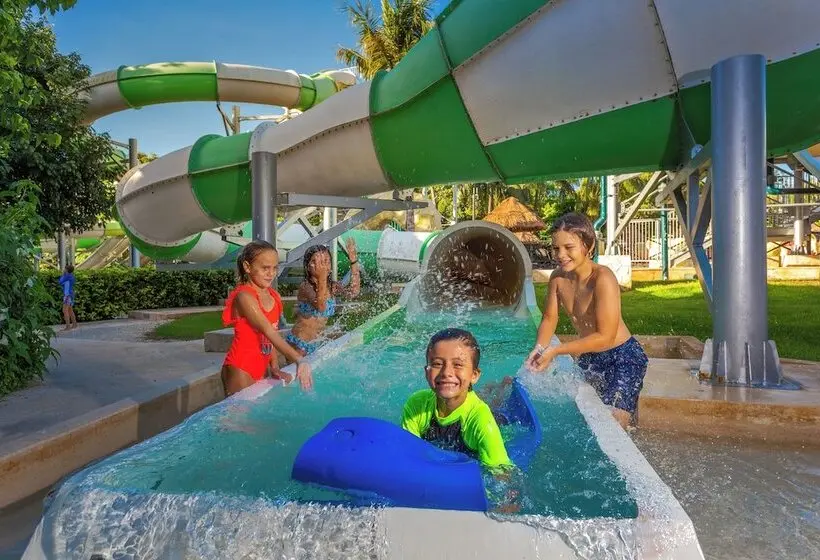 Sandos Caracol Nature Resort & Water Park