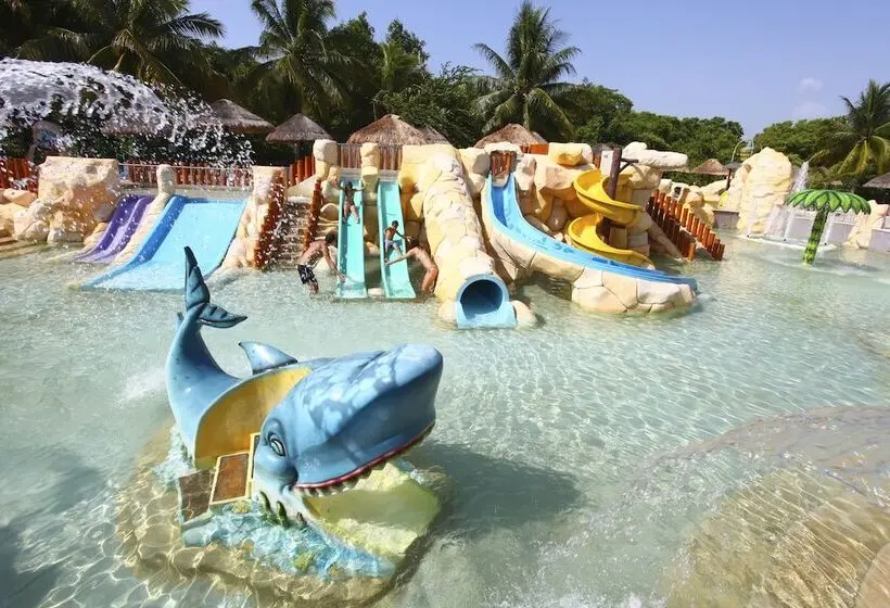 Sandos Caracol Nature Resort & Water Park