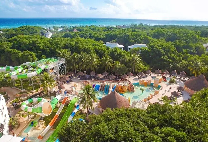 Sandos Caracol Nature Resort & Water Park