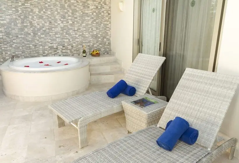 Sandos Caracol Nature Resort & Water Park