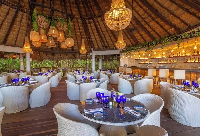 Sandos Caracol Nature Resort & Water Park