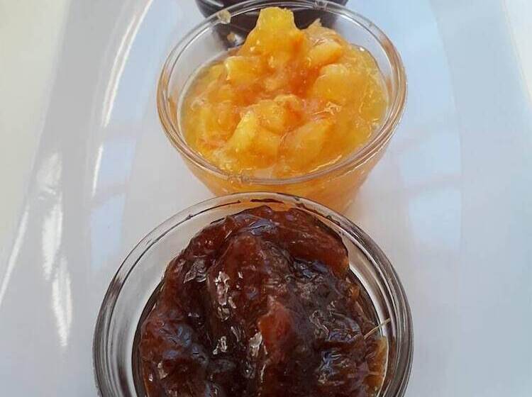 Frägsta Hälsingegård Bed & Breakfast