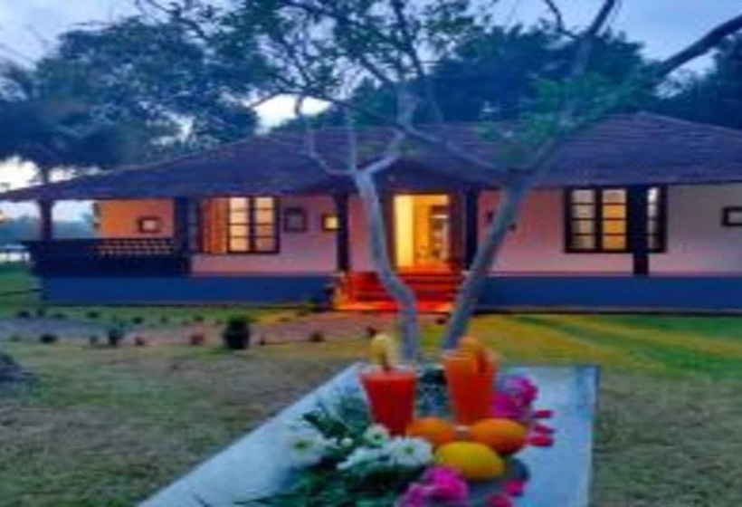 فندق Arogya Lake Resort