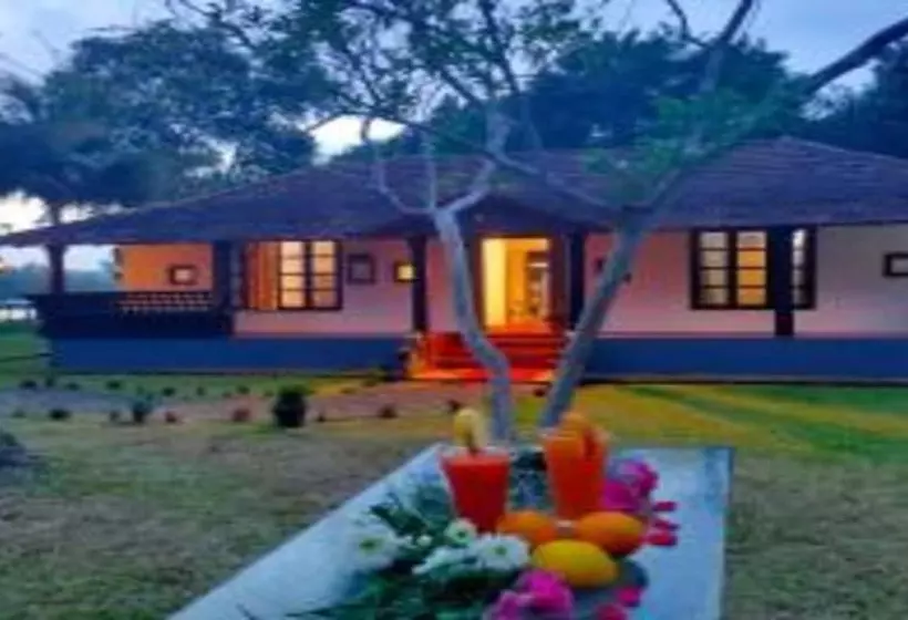 Hotelli Arogya Lake Resort