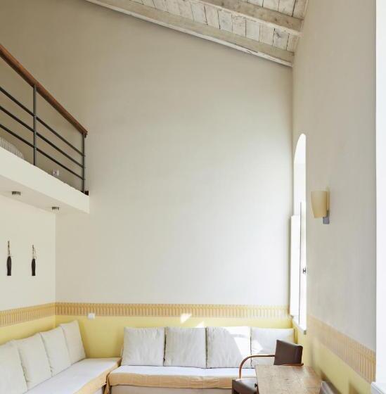 هتل Guesthouse Lila