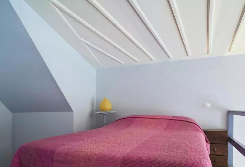 هتل Guesthouse Lila