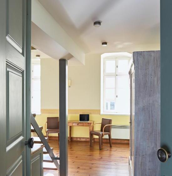 هتل Guesthouse Lila