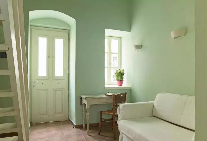 هتل Guesthouse Lila