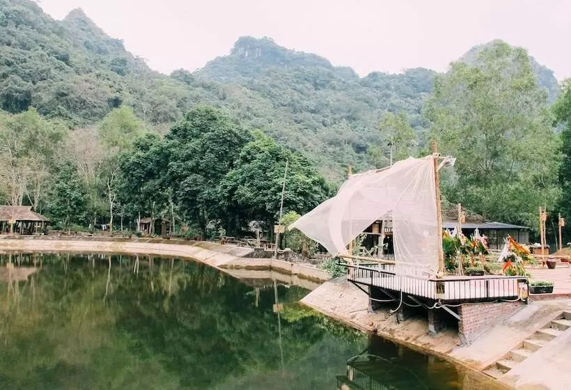 هتل Hoi Lake Farmstay