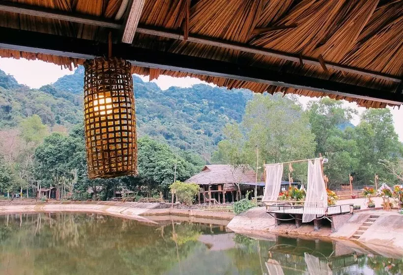 هتل Hoi Lake Farmstay