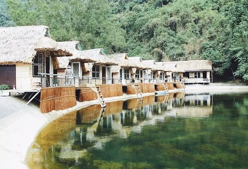 هتل Hoi Lake Farmstay